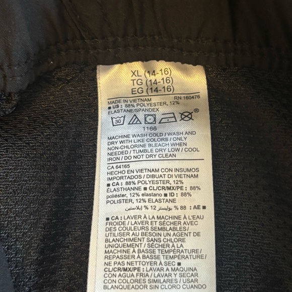 Old Navy Boys Black Stretchtech Shorts - size XL - Picture 4 of 5